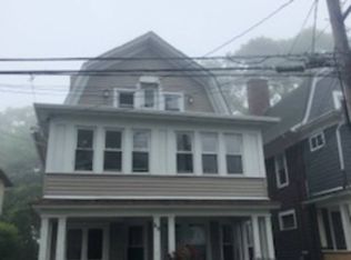 89 Silver Lake Rd, Staten Island, NY 10301