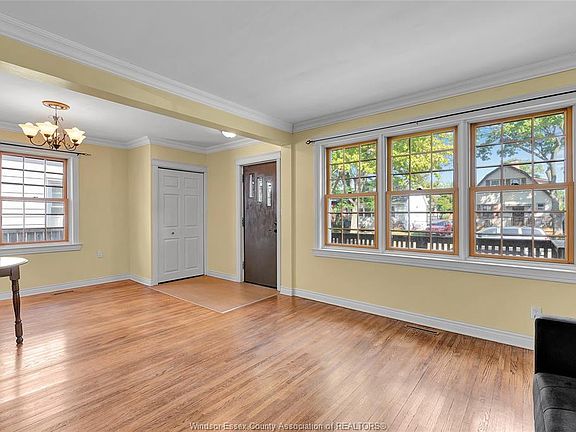 5th image of 1825 Windermere Rd