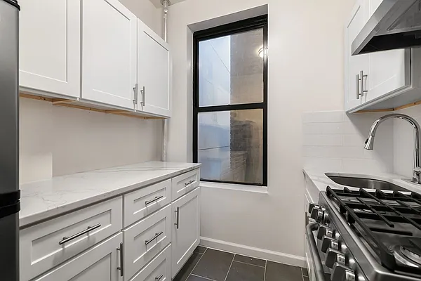 Rented by Compass | media 10