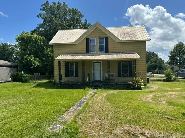 701 E 3rd St, Carlisle, AR 72024