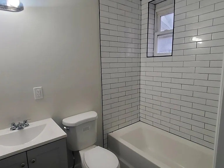 6 N 21st St #202 — Photo 9