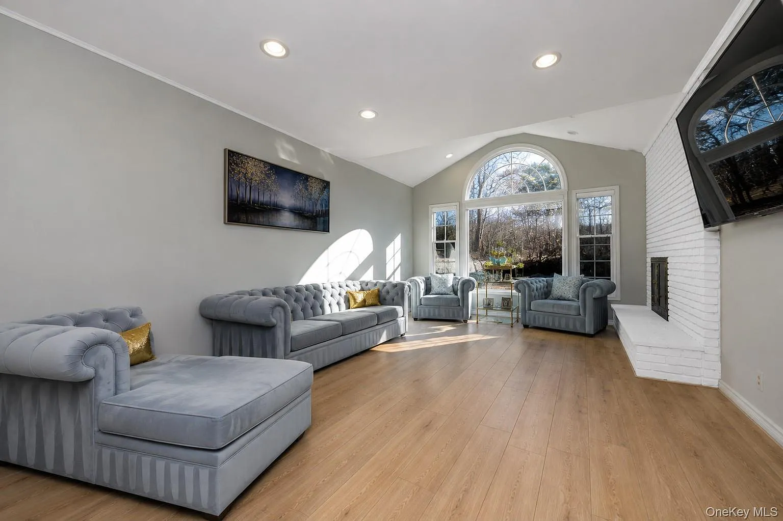4 bed, 4475 sqft, $11,000 — Photo 4