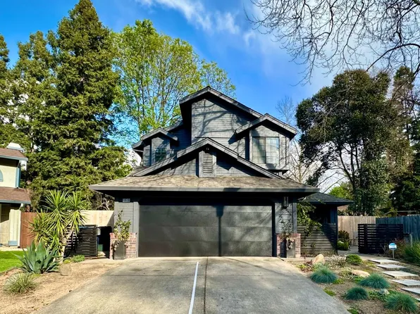 1510 Newborough Dr, Sacramento, CA 95833
