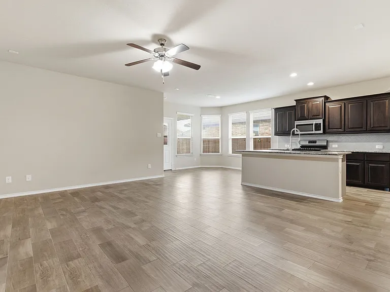 117 Red Fox Ln — Photo 4