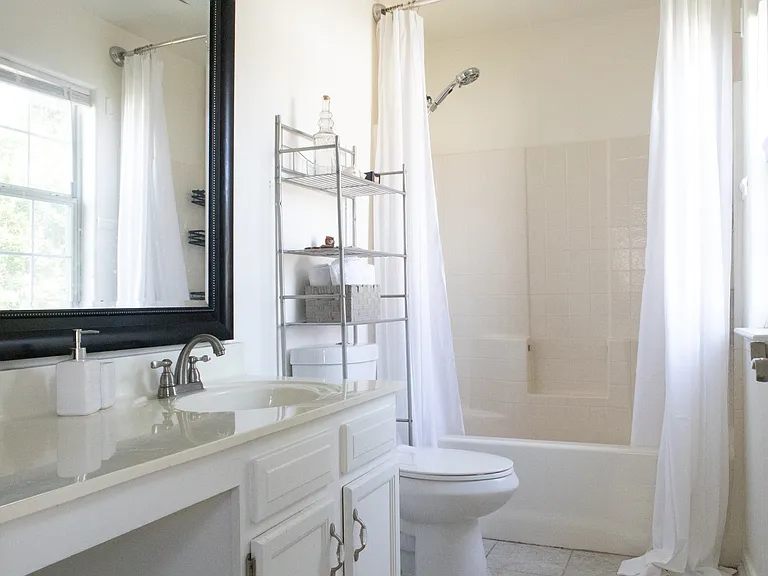 210 Rockwood Pl — Photo 34