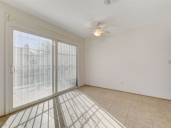 5th image of 759 Whispering Palms Dr