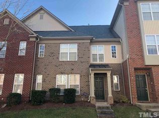 9807 Castain Dr, Raleigh, NC 27617