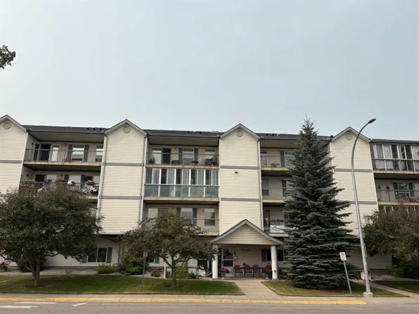 4514 E 54th Ave #209, Olds, AB T4H 1W5
