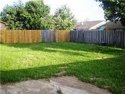 4th image of 1206 Memorial Glen Dr