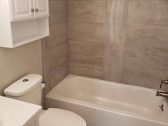 5th image of 179 W Fairmount Ave