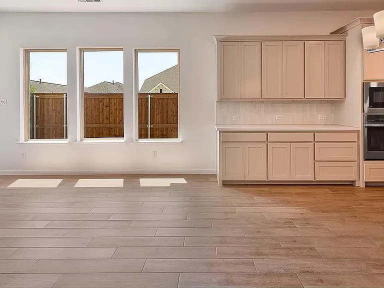 3101 Bell Flower Dr — Photo 5