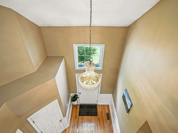 17 Violet Dr UNIT 17