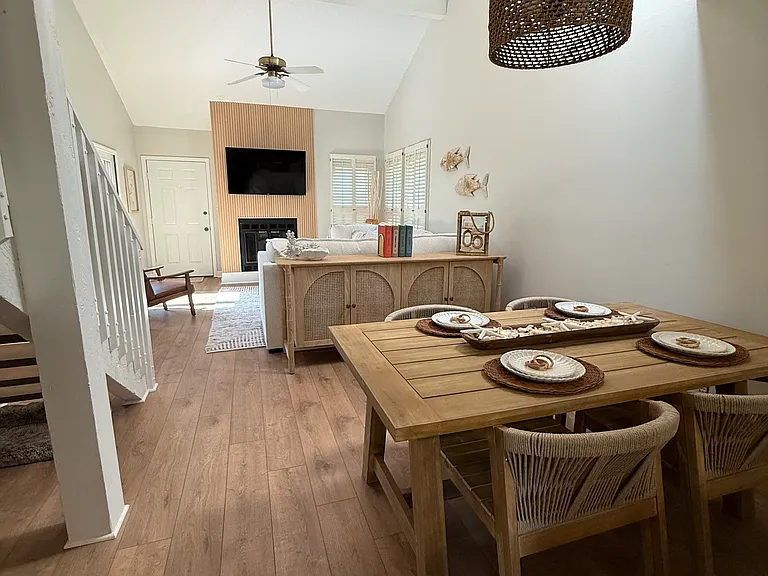 389 Clubhouse Dr — Photo 18