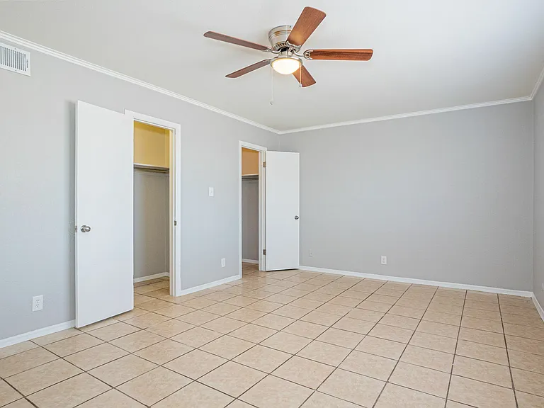 3313 Johnson Ave #16 — Photo 17