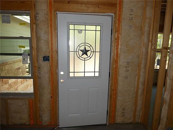 4th image of 124 E Keanahalululu Ln