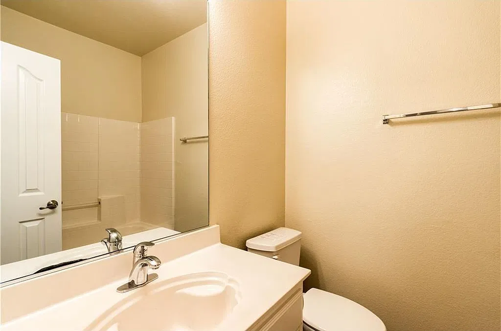 Home for rent in Fort Worth, TX — Photo 2