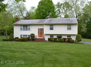 2 Byrne Dr, Mahwah, NJ 07430