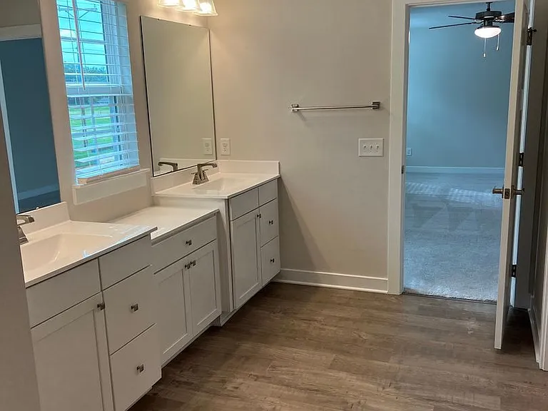 125 Country Oaks Ln — Photo 33