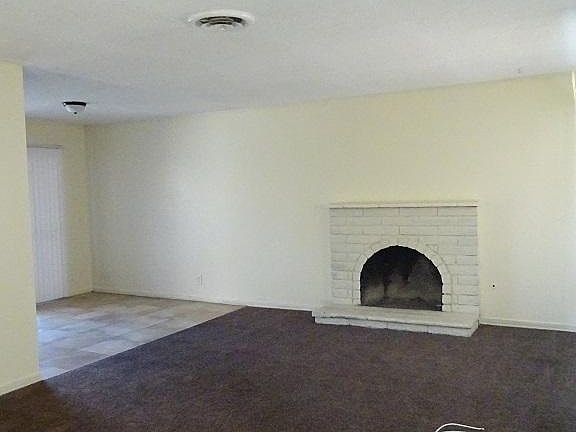 3rd image of 678 E Old 2nd St