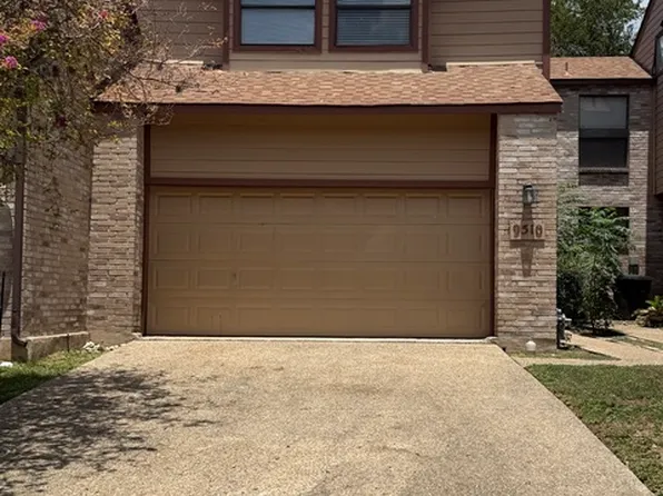 9510 Scots Gln, San Antonio, TX 78240