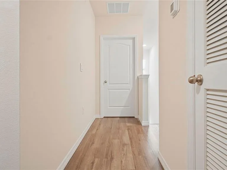 1311 Tallowwood Ln — Photo 22