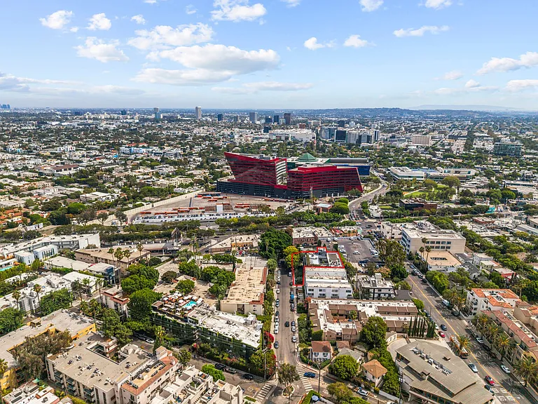 TALA Residences at 829 Larrabee Street — Photo 10