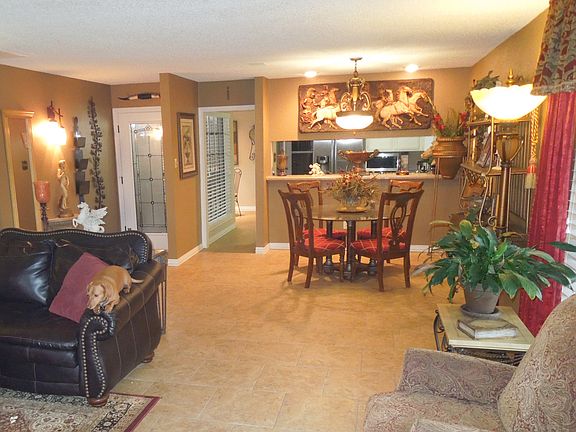 2nd image of 2777 Fairway Park