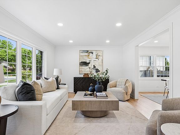2nd image of 7825 Stratford Pl