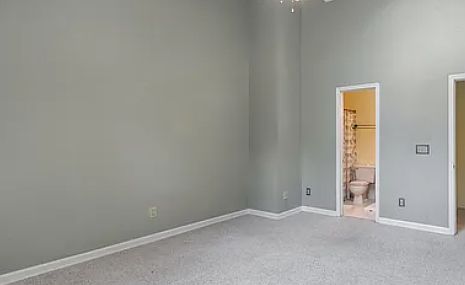 2nd image of 125 Thistle Ln