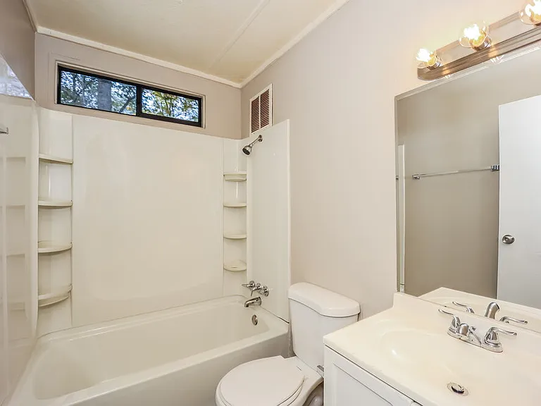 6608 Dorian Dr — Photo 15