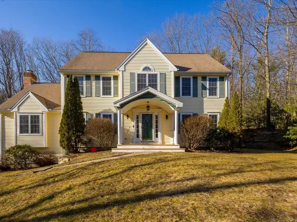 12 Caron Rd, Sturbridge, MA 01566