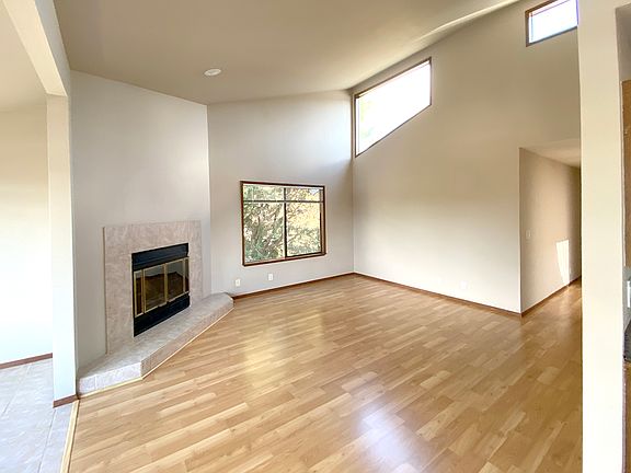 3rd image of 11600 100th Ave NE APT A12