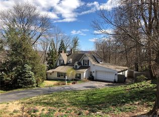 65 Brightwood Ln, West Hartford, CT 06110