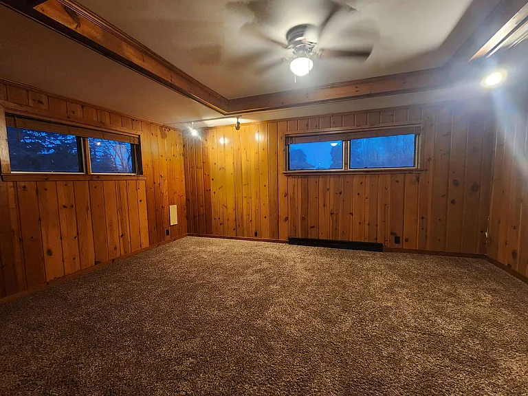 5550 Midland Rd — Photo 6