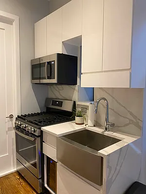 Rented by Loftey LLC | media 119