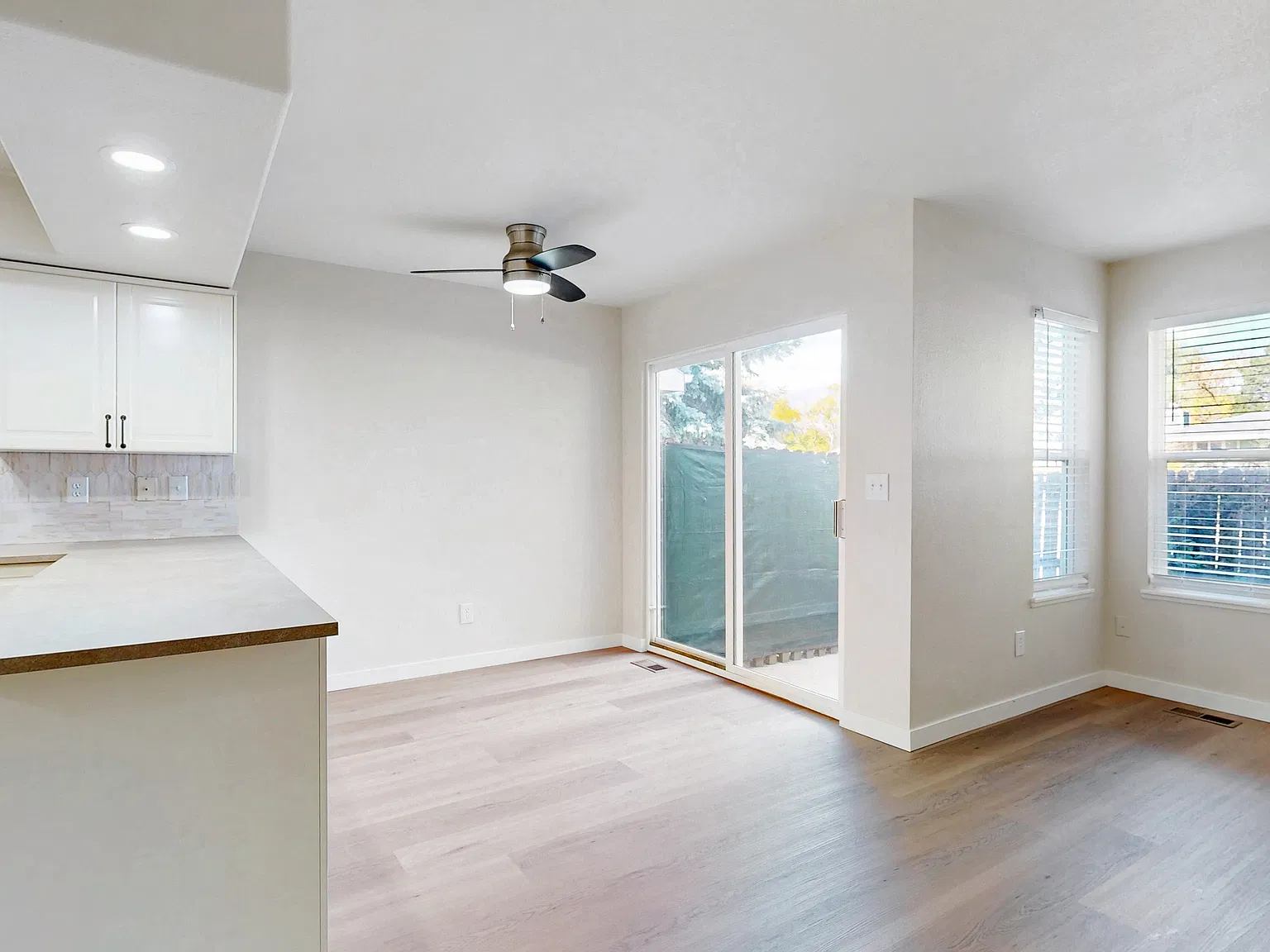 1637 Westbridge Dr — Photo 2
