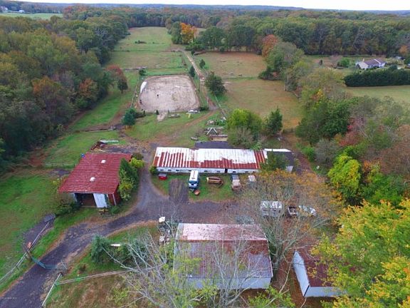 4th image of 211 Bennett Rd