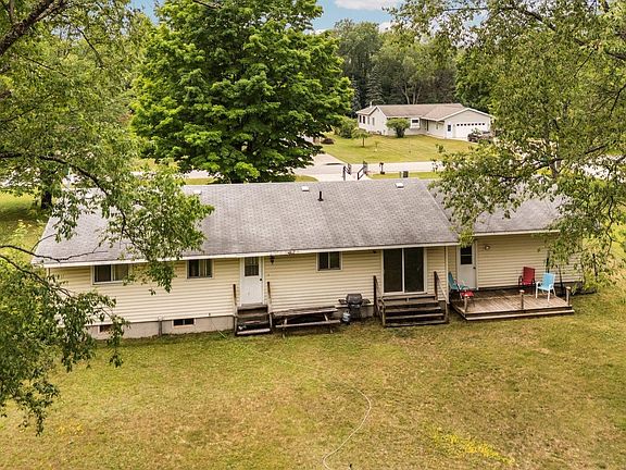 3rd image of 8113 Cherry Ln