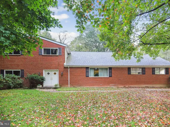 17812 Tree Lawn Dr, Ashton, MD 20861