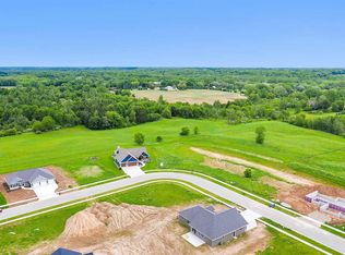 4252 Downton Cir, Green Bay, WI 54313