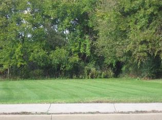 1927 S State St, Lockport, IL 60441