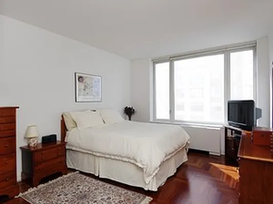 Sold by Corcoran | media 7