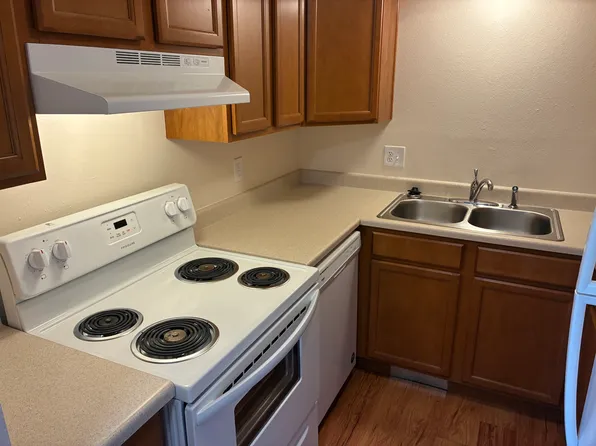 2330 Wedgewood Ave, Longmont, CO