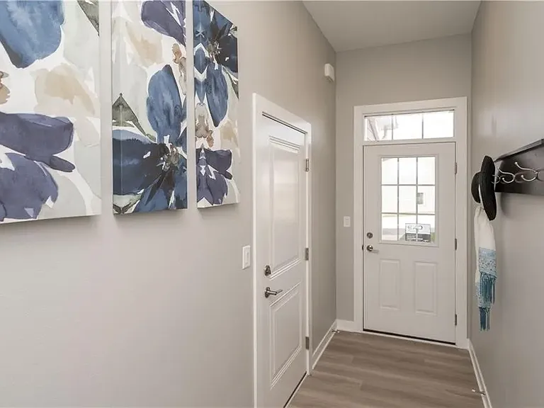 15316 Bellflower Ln — Photo 4