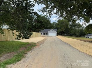 210 W Baker St, Jefferson, SC 29728