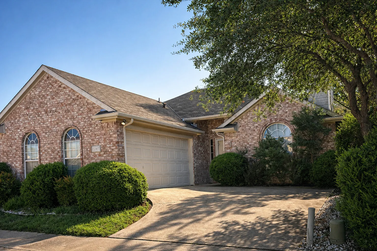 3247 Bellville Dr — Photo 1