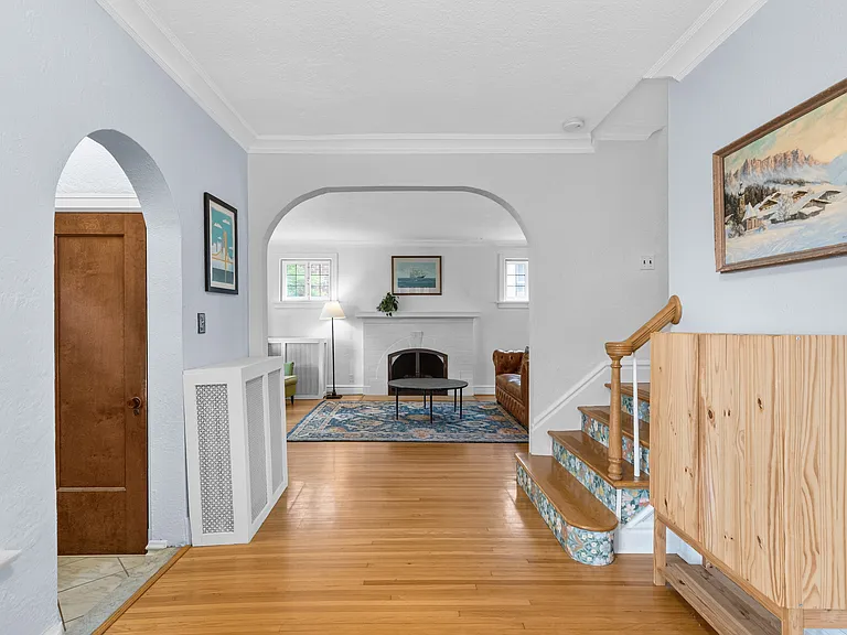 7487 Kingsbury Blvd — Photo 6