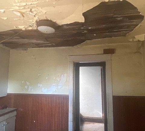 5th image of 15412 Grovewood Ave