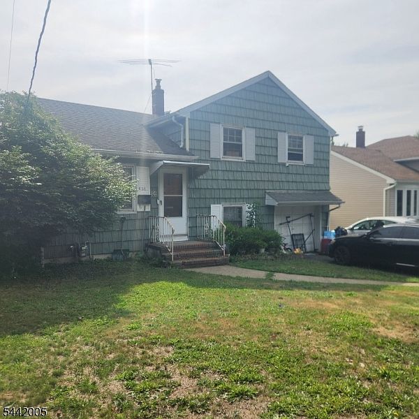 1st image of 826 Joralemon St