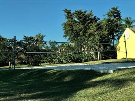 651 Lyons Rd, Pompano Beach, FL